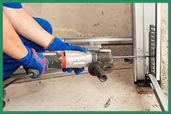 Quality Garage Door Service Sterling Heights, MI 586-438-3303