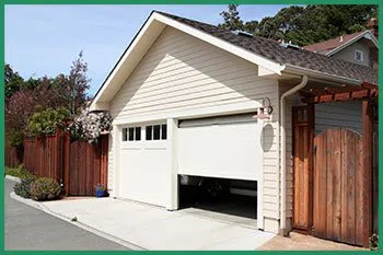 Quality Garage Door Service Sterling Heights, MI 586-438-3303 - resi-cont-gr-22m